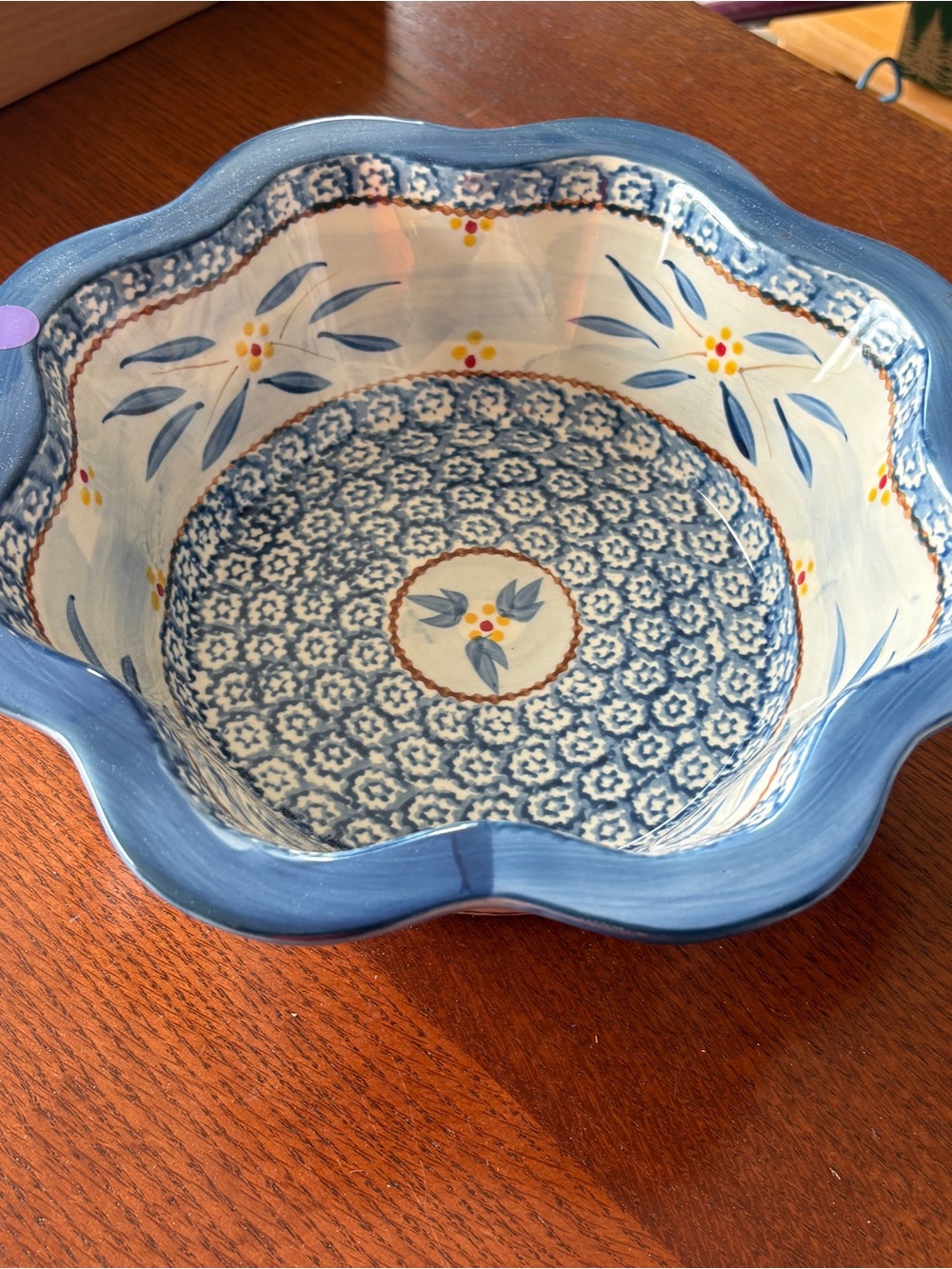 Temp-Tations Blue and Cream Scalloped Ceramic Serving Bowl
